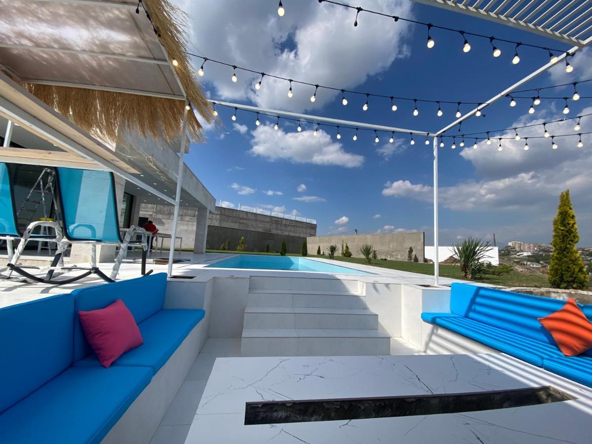 White House Yerevan Ngoại thất bức ảnh